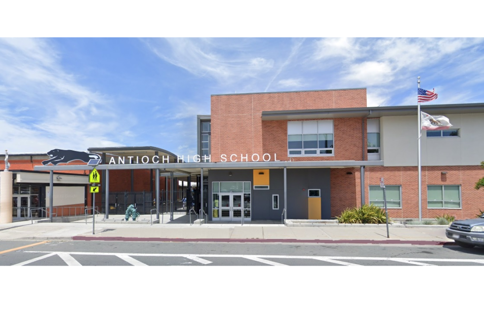 Antioch High School Building - 300 & 500 Wings Modernization - Dowdle ...